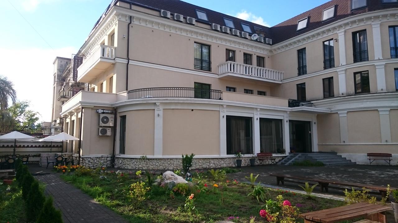 Spa Hotel Karakas Сухуми Екстериор снимка